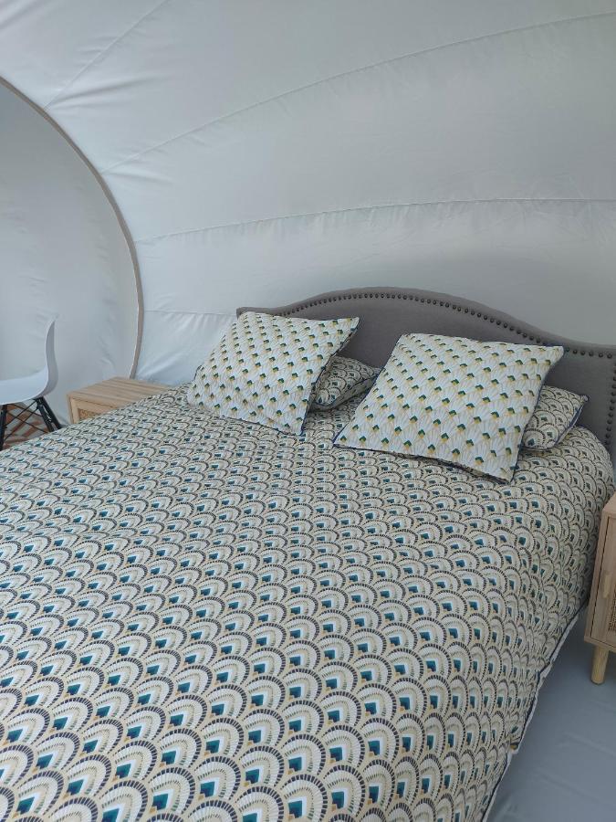 Cele Bulles Etoilees Hotel Brengues ภายนอก รูปภาพ